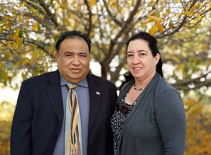 El pastor Josue B. Castaneda y su esposa Saray Rodriguez